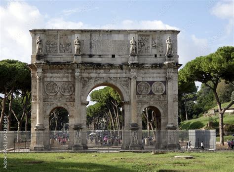 Arco De Constantino Arcus Constantinianus En Roma Se Erigi Para