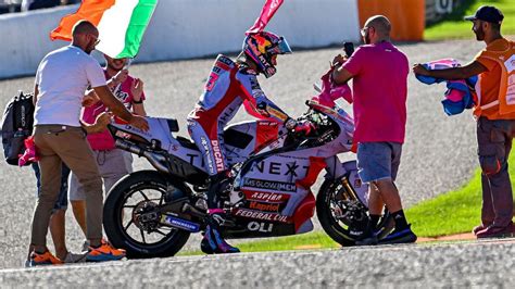 Pembalap Gresini Racing Ukir Sejarah Baru Bersama Federal Oil Di MotoGP