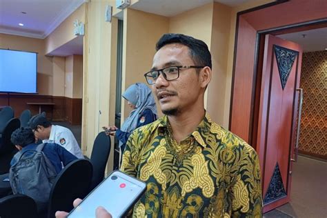 Kpu Bintan Sebut Syarat Dukungan Minimal Calon Independen Adalah 12336