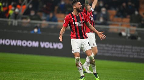 Giroud Fue La Figura Del Triunfo Del Milan Ante El Inter En Italia El