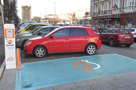 Entran en servicio los puntos de recarga para vehículos eléctricos