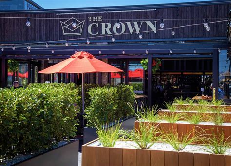 The Crown - Pub & Beer Garden