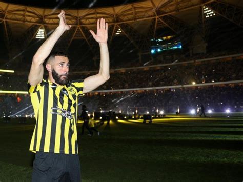 Video la impactante presentación de Karim Benzema en Arabia Saudita