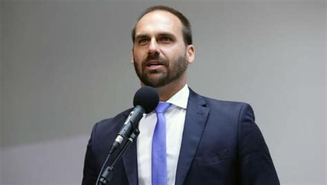 Eduardo Bolsonaro Alvo De A Es Por Comparar Professores A