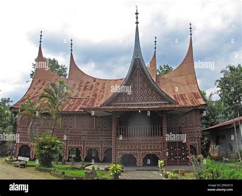 Rumah Gadang traditional house Sumatra, Indonesia June Stock Photo - Alamy