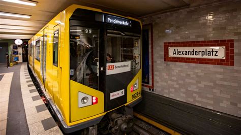 Stabilisierungsarbeiten F R U Tunnel Am Berliner Alexanderplatz