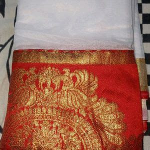 Sarees | Lal Par Saree | Freeup