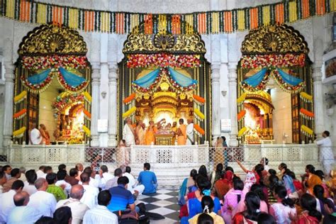 ISKCON Temple Juhu, Mumbai | Krishna Temple | Sri Sri Radha Rasabihari ...