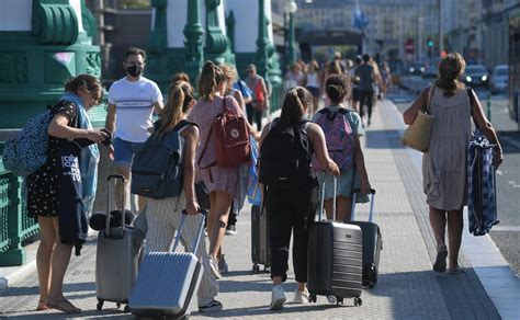 Coronavirus Los Contagios Descienden Un En Euskadi En La Ltima