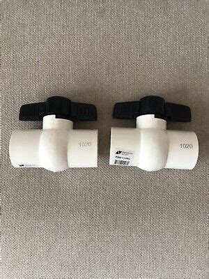 LOT OF 2 American Valve P200 1 1 4 PVC Ball Valve FNPT Schedule 40