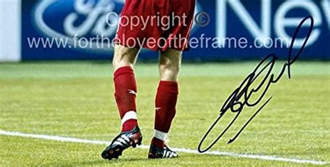 Photo D Dicac E La Main De Steven Gerrard Liverpool Fc Uefa Champions