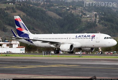 CC BJF Airbus A320 214 LATAM Airlines Juan Manuel Temoche JetPhotos