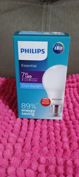 Philips Essential LED Bulb 7w Cool Daylight 89 Energy Saving 100v 250v