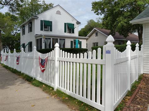 Vinyl Picket Fence Products Phillips Outdoors La Crosse Wi