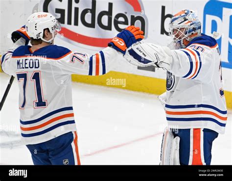 Calvin Pickard Oilers Hi Res Stock Photography And Images Alamy