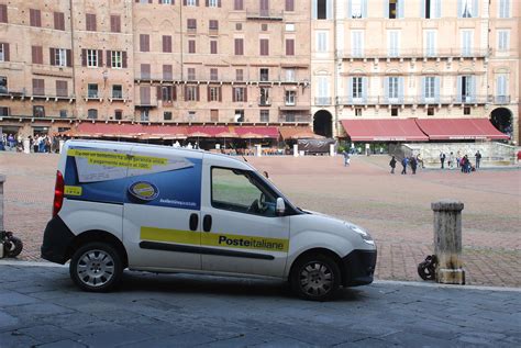 Poste Italiane Fiat Doblo Minivan Of The Italian Post Offi Flickr