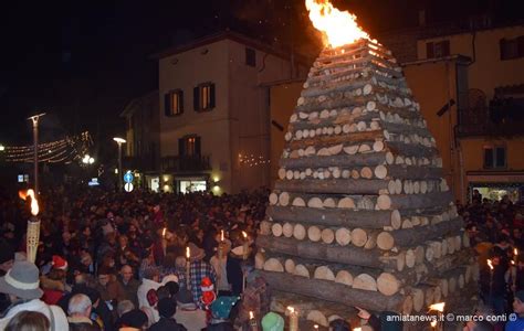 Abbadia S Salvatore Le Fiaccole La Notte Pi Attesa Dellanno