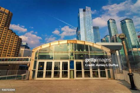 Cn Tower Skywalk Photos and Premium High Res Pictures - Getty Images