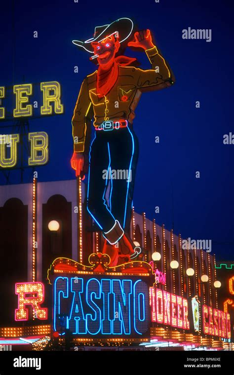 Vegas Vic neon sign The Pioneer Club Las Vegas Stock Photo - Alamy