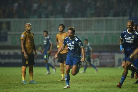 Terima Kasih Sato Hasil Persib Vs Bhayangkara Fc Tiga Poin Yang