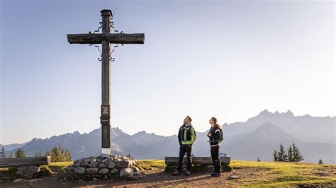 Guided hiking tour panoramic mountain Roßbrand