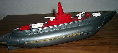 Vintage Ideal Toy Submarine S-16 w/Torpedoes And PT-19 PT Boat Toy 1960 ...