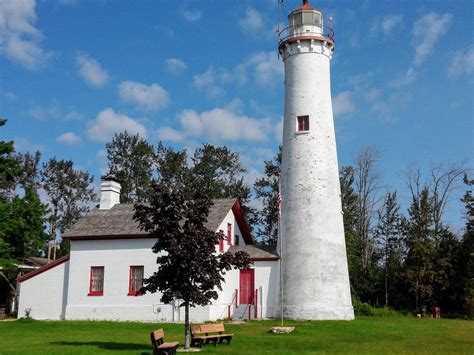 Detroit Mom S Travel Series Sturgeon Point Lighthouse