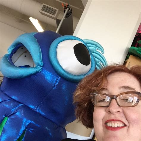 Tag Selfies With Mascots Avant Garb