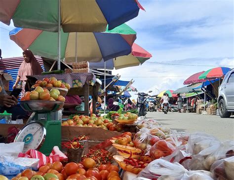 Soal Infrastruktur Pasar Labuha Halsel Yang Dikeluhkan Pedagang