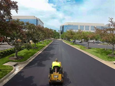 The Benefits Of Sealcoating Leritz Busy Bee Asphalt Paving