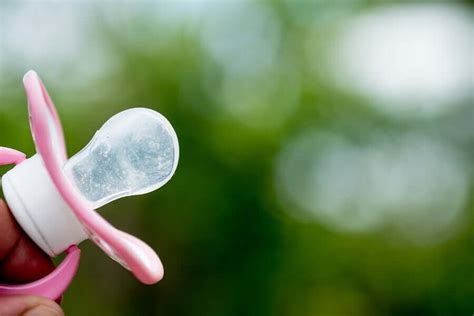 scegliere il miglior ciuccio  il neonato vivere piu sani