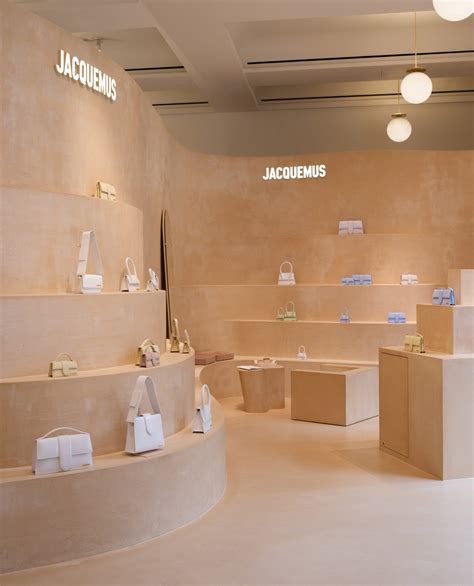 La Inmersi N De Jacquemus En El Retail Highxtar