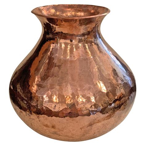 Hand Hammered Copper Vase At 1stdibs Copper Vases Antique Copper