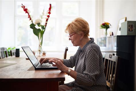 Inclusão Digital Na Terceira Idade Como é A Relação Com A Tecnologia