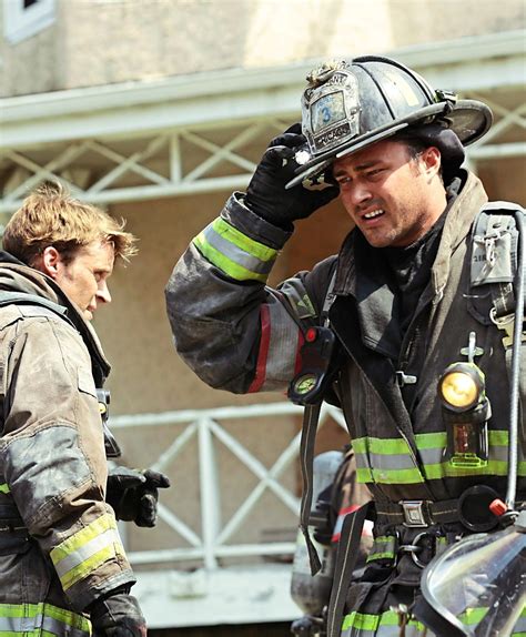 CHICAGO FIRE HUNK'S TRAGIC BURNOUT BARED | Globe US - celebrity - Read