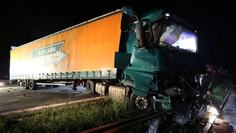 Schwerer Unfall Am Fr Hen Morgen Autobahn Nur Noch Einspurig Gesperrt