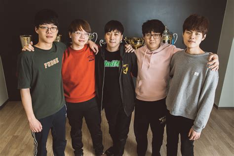 What It S Like Being A Top League Of Legends Player In Korea VICE