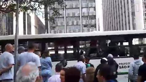 Mulher Sofre Assédio Sexual Dentro De ônibus Na Avenida Paulista São