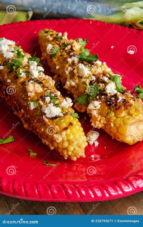 Elote Mexican Street Corn Imagen De Archivo Imagen De Cena 220793671