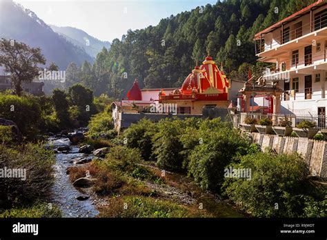 Kainchi dham hi-res stock photography and images - Alamy