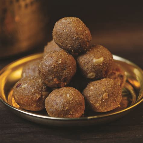 Make Healthy Pregnancy Ladoo For Babys Bump