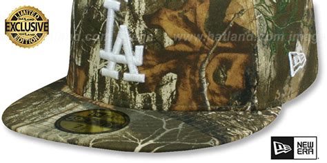 Los Angeles Dodgers MLB TEAM BASIC Realtree Camo Fitted Hat