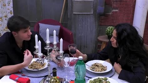 Grande Fratello Mirko E Perla Si Concedono Una Cena In Tugurio Per