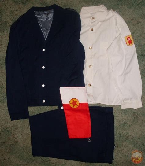 dolgovechnaya shkolnaya forma