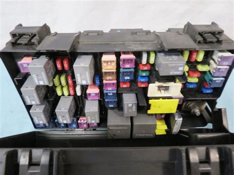 2012 12 Jeep Liberty Tipm Totally Integrated Power Fuse Box Unit