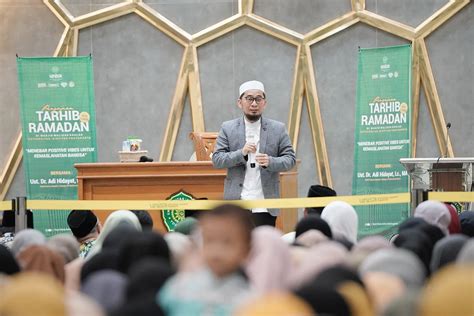 Ustaz Adi Hidayat Ungkap Golongan Umat Islam Menyambut Ramadan