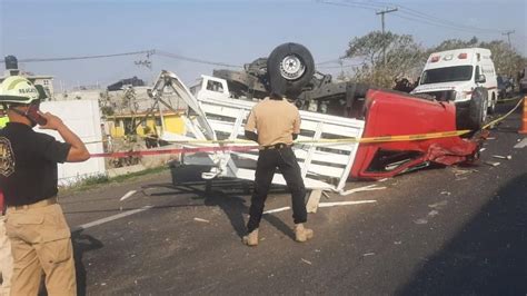 5 Muertos Deja Volcadura En Circuito Exterior Mexiquense A La Altura De