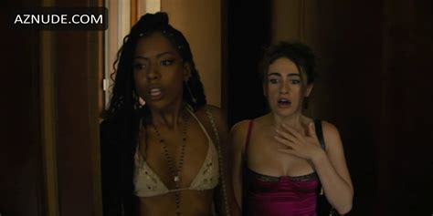 TRUE WHITAKER Nude AZNude