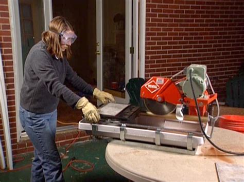 How To Cut Tiles Using A Power Saw How Tos DIY