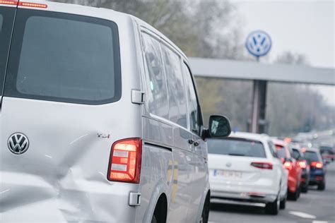 Vw Mu Eine Milliarde Euro Bu Geld Zahlen